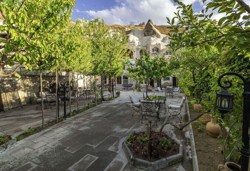 هتل Helen Cave Suites