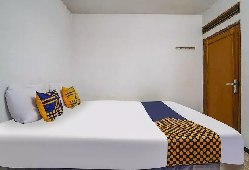 Hotelli Oyo Homes 91009 Eco Tourism Desa Cibodas Areng 4 Syariah