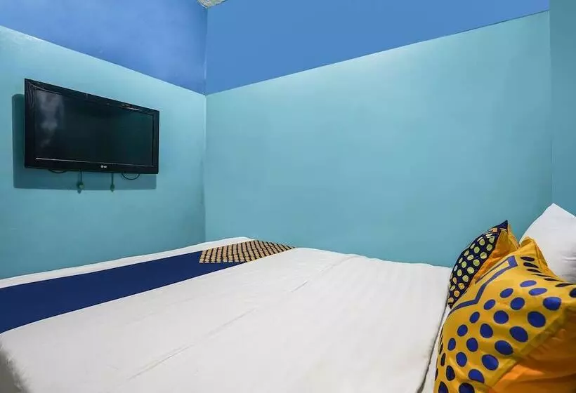 Hotelli Oyo Homes 91009 Eco Tourism Desa Cibodas Areng 4 Syariah