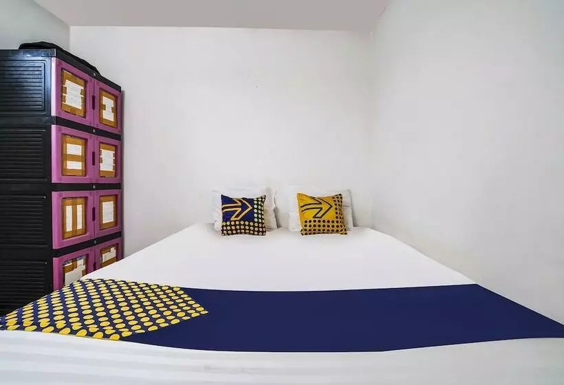 Hotelli Oyo Homes 91009 Eco Tourism Desa Cibodas Areng 4 Syariah