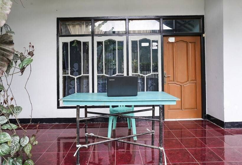 Hotel Oyo Homes 91009 Eco Tourism Desa Cibodas Areng 4 Syariah