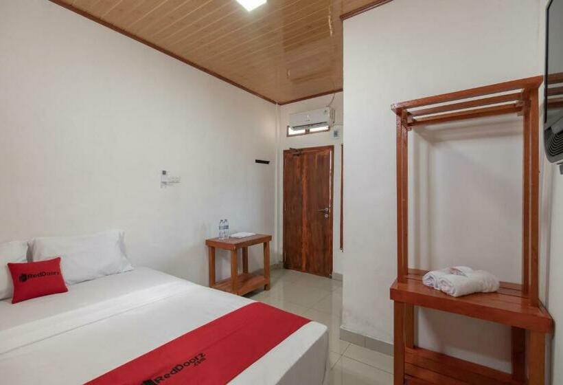 Отель Reddoorz Syariah Near Jakabaring Sport City Palembang