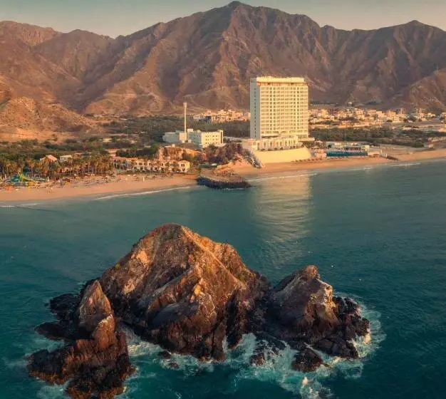هتل Royal M Al Aqah Beach Resort By Gewan