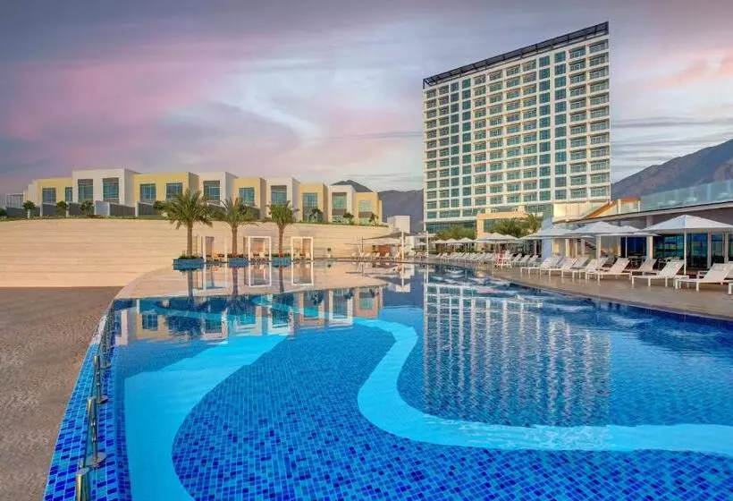 هتل Royal M Al Aqah Beach Resort By Gewan
