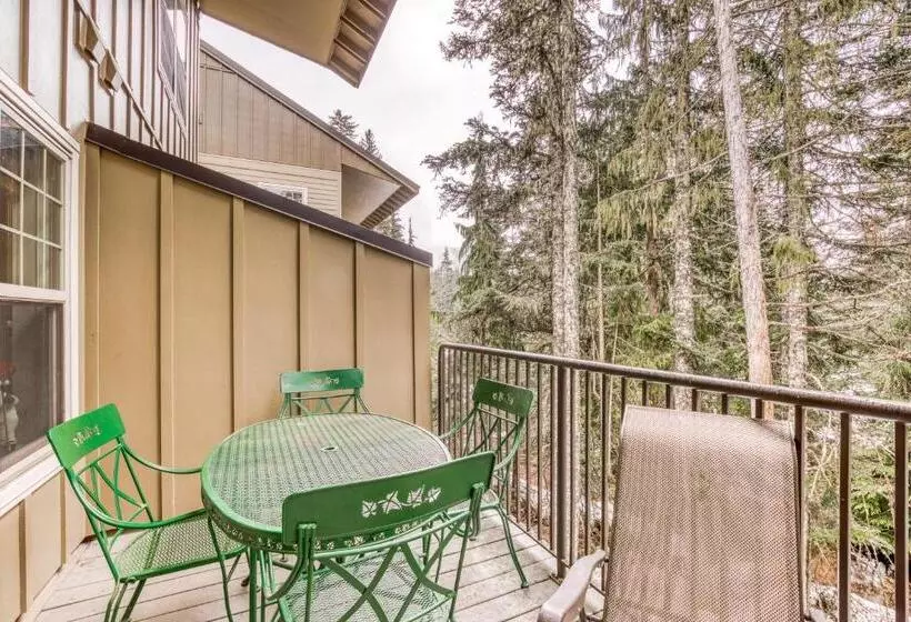 ホテル The Chefs Chalet At Collins Lake