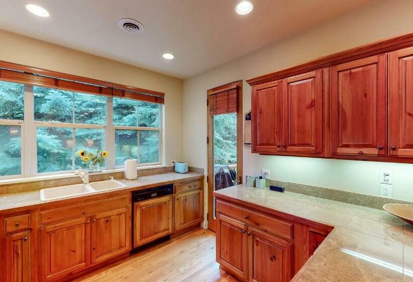 فندق Big Wood River Run