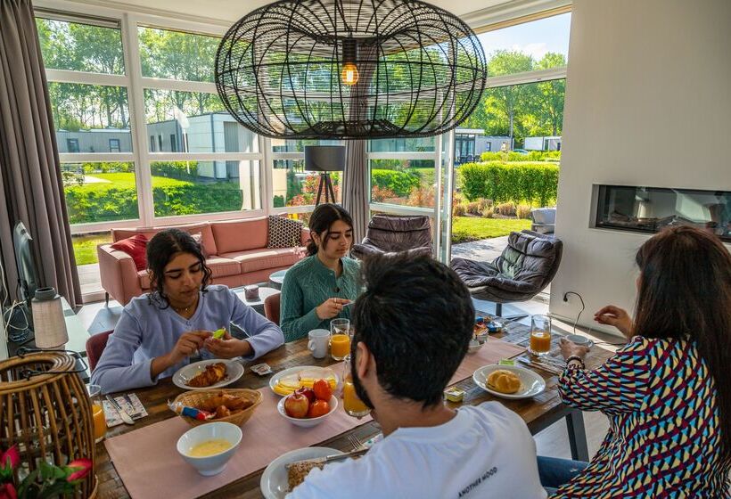 هتل Europarcs Buitenhuizen