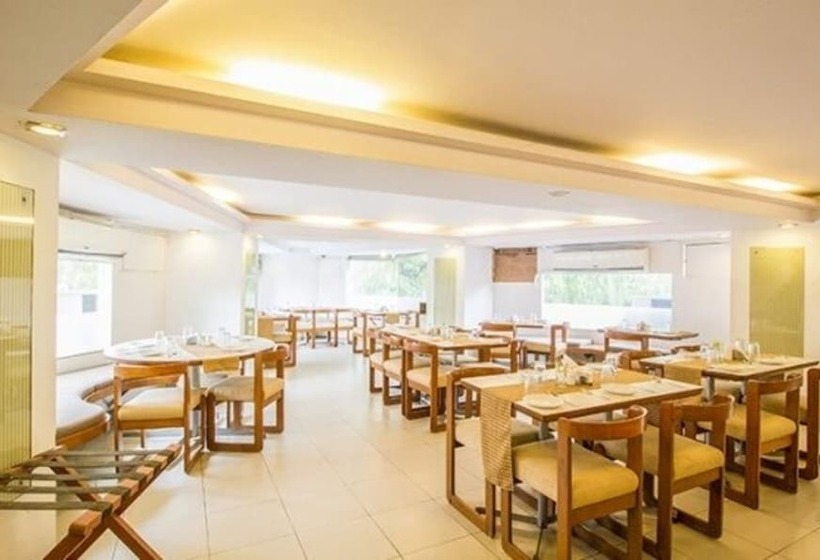 هتل Fabexpress Kalyan