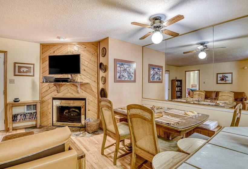 酒店 Gold Dust Condo