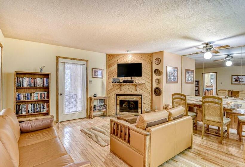 酒店 Gold Dust Condo