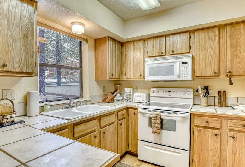 酒店 Gold Dust Condo