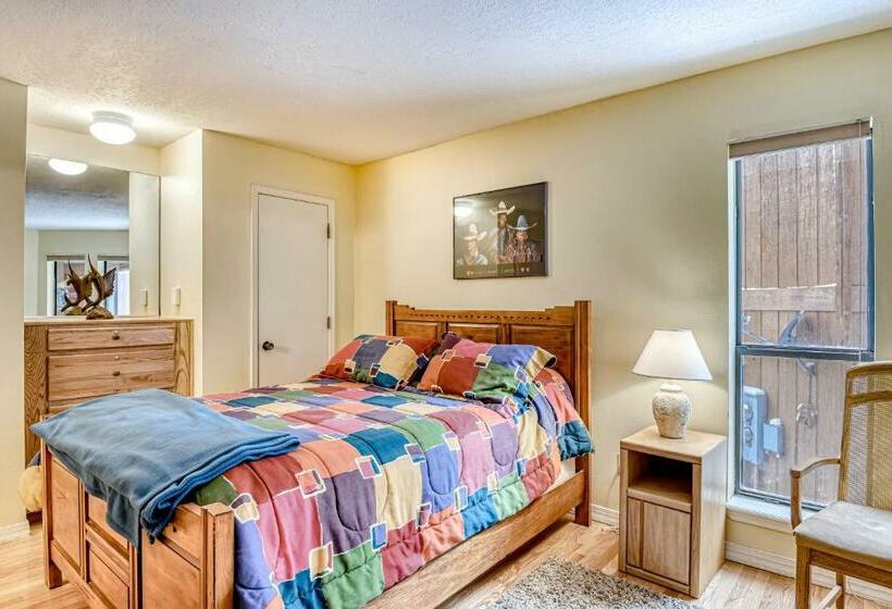 酒店 Gold Dust Condo