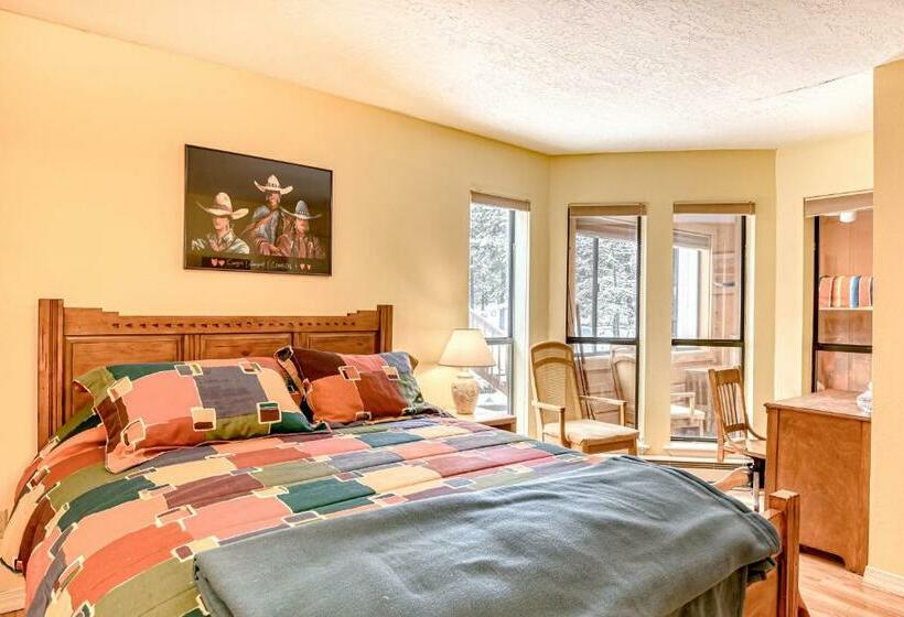 酒店 Gold Dust Condo