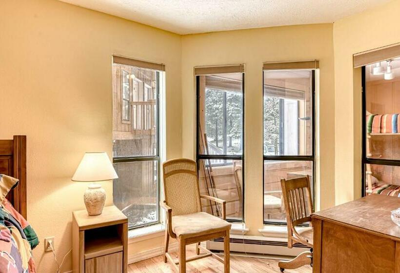 酒店 Gold Dust Condo