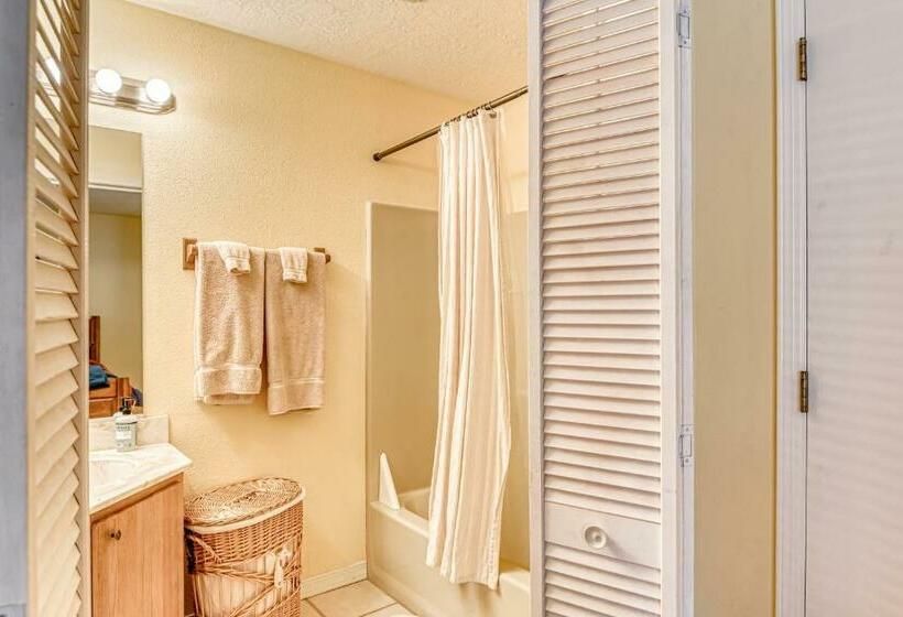 酒店 Gold Dust Condo