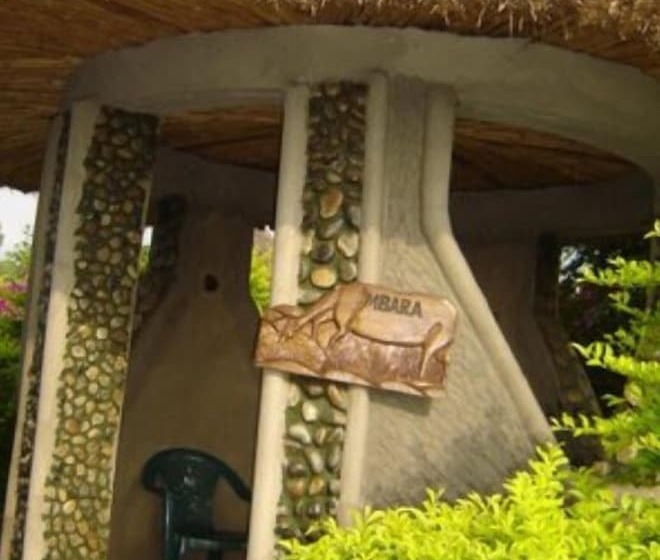 هتل Mbara Safari Lodge And Resort