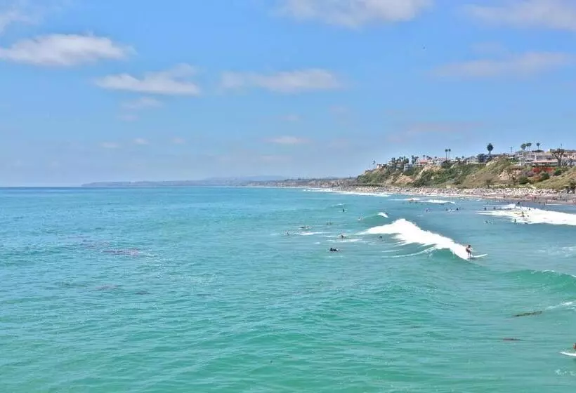 ホテル Monterey D
