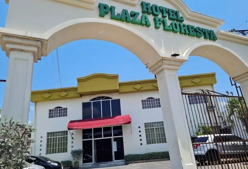 هتل Plaza Floresta