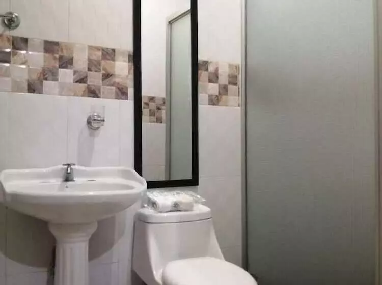 هتل Plaza Floresta