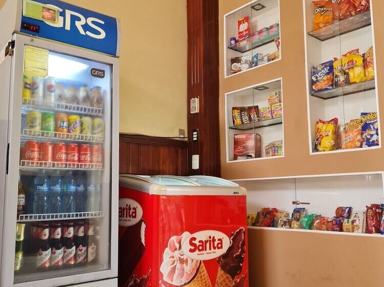 هتل Plaza Floresta