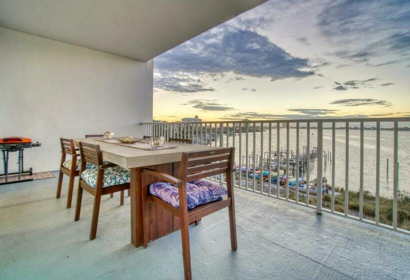 בית מלון כפרי South Harbour D3