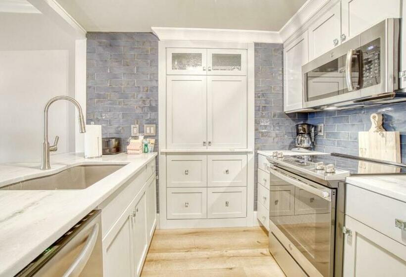 בית מלון כפרי South Harbour D3