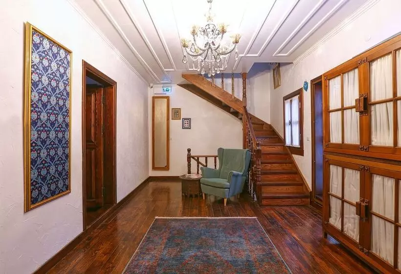 هتل Trilye Bay C Konak