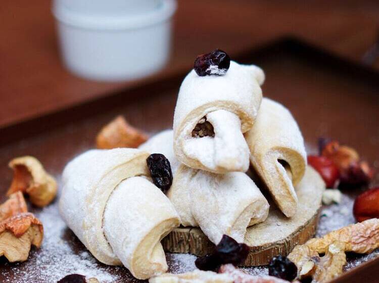 هتل Trilye Bay C Konak