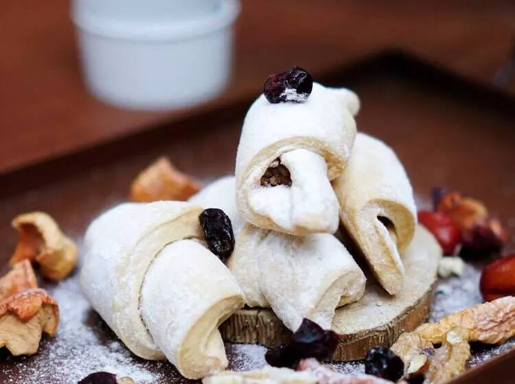 هتل Trilye Bay C Konak