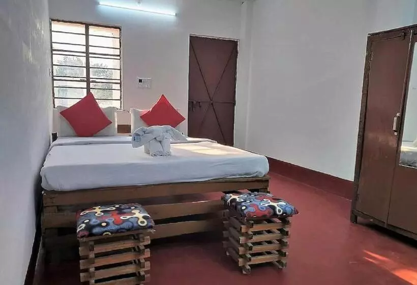 Staymaker Gharana Resort
