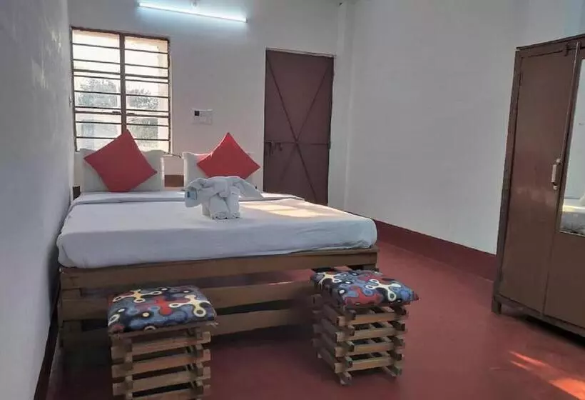 Staymaker Gharana Resort