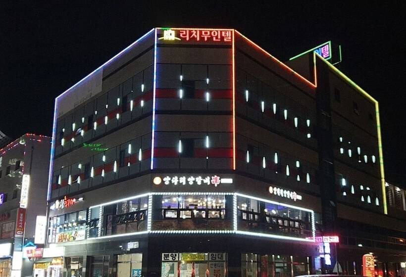 Eumseong Rich Self Check In Motel