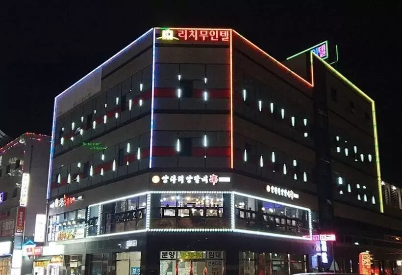 Eumseong Rich Self Check In Motel