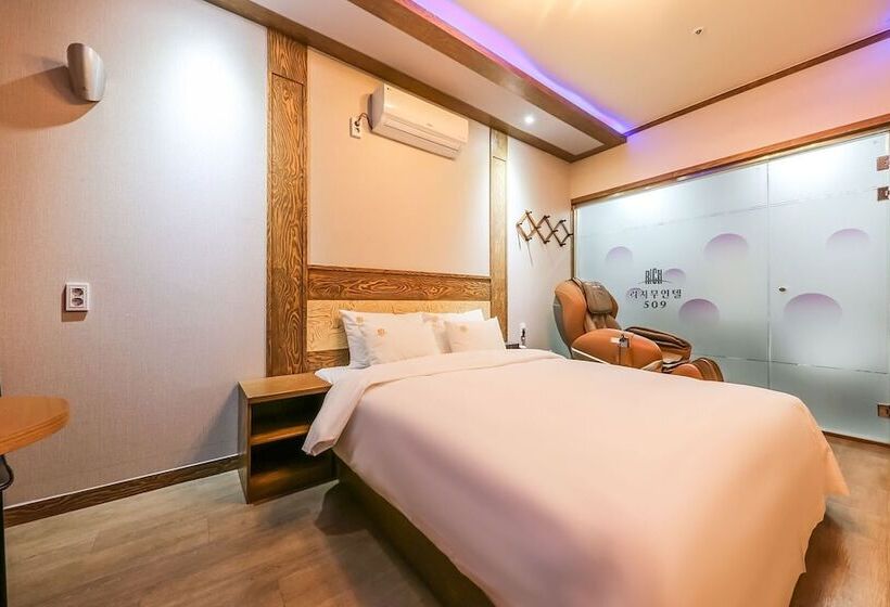 Eumseong Rich Self Check In Motel