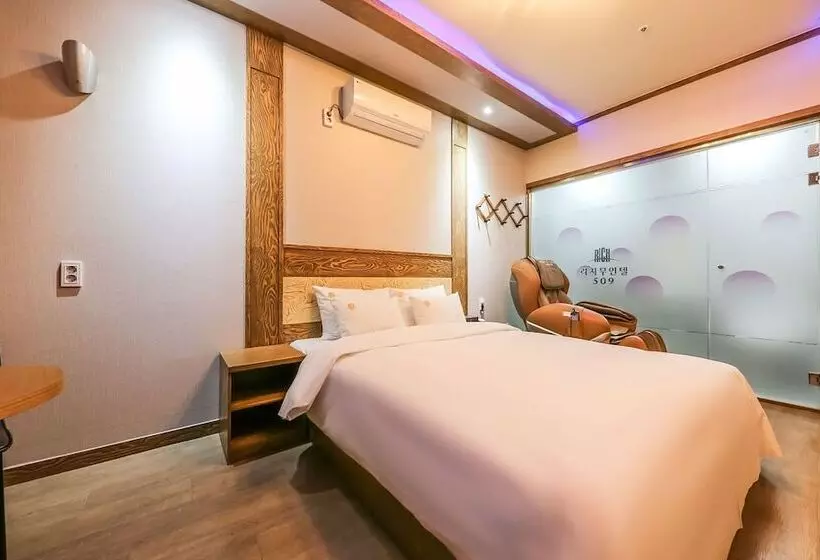 Eumseong Rich Self Check In Motel