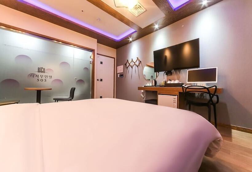 Eumseong Rich Self Check In Motel