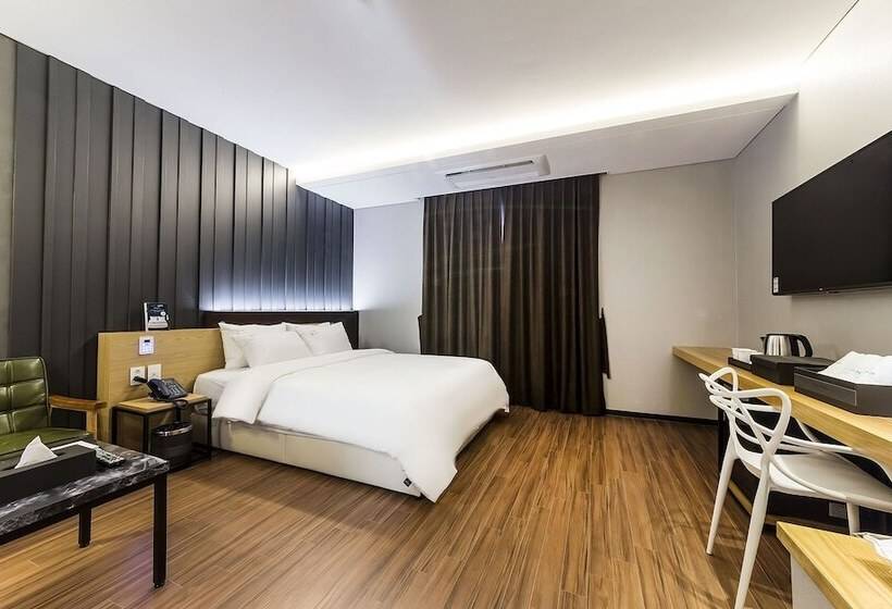 Gimpo Drive In B Faced Hotel Louis