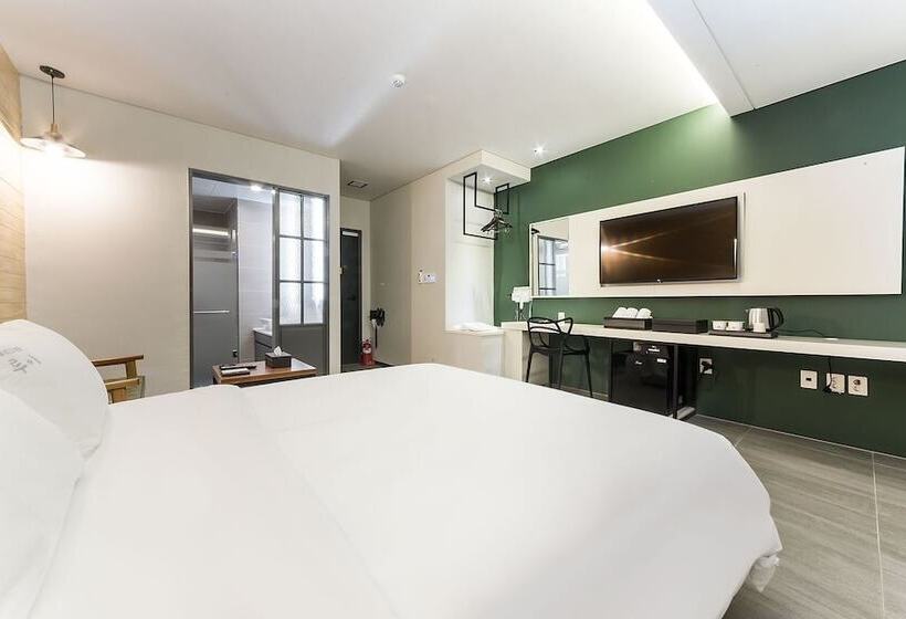 Gimpo Drive In B Faced Hotel Louis