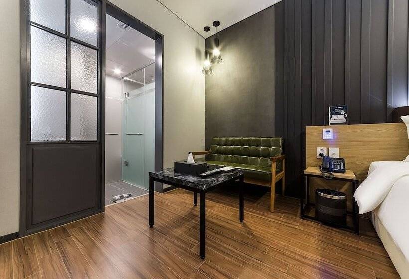 Gimpo Drive In B Faced Hotel Louis