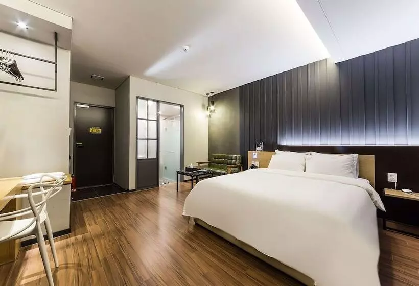 Gimpo Drive In B Faced Hotel Louis