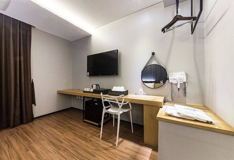 Gimpo Drive In B Faced Hotel Louis