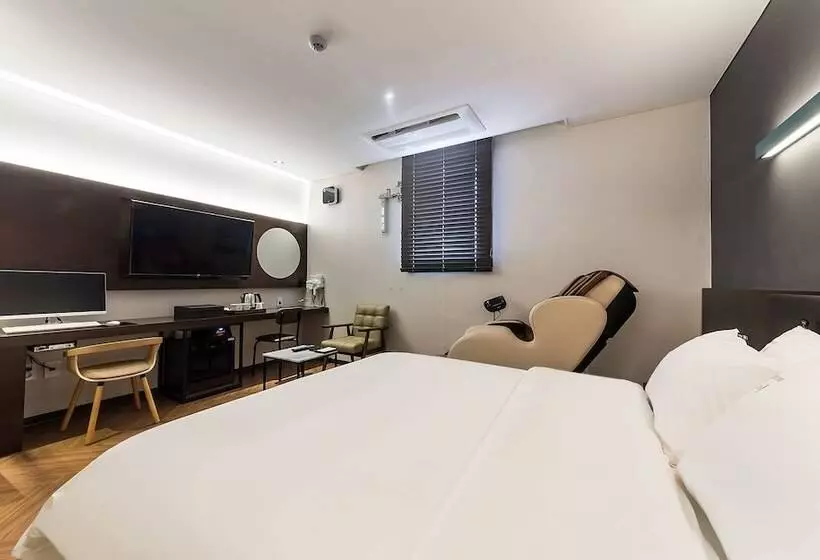 Gimpo Drive In B Faced Hotel Louis