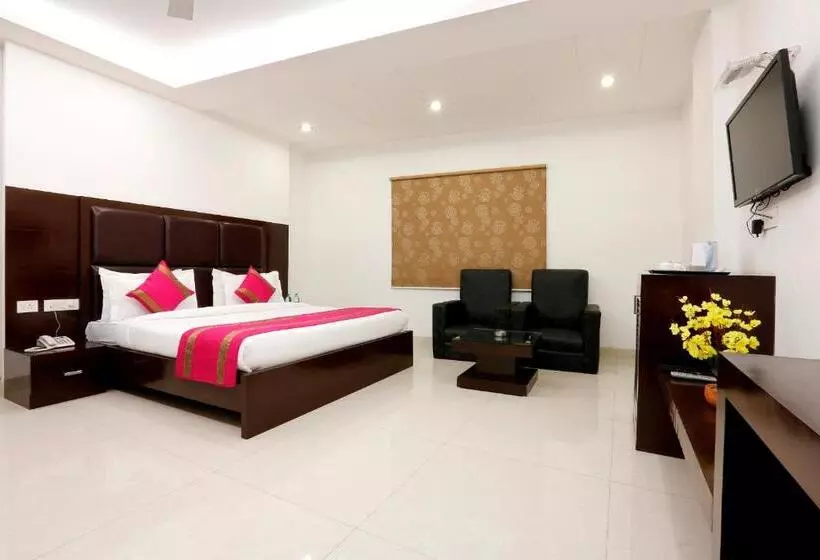 Hotelli Anand Lok Inn