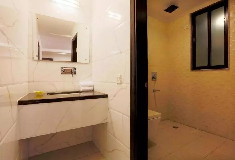 Hotelli Anand Lok Inn