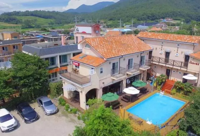 ホテル Buan Byeonsanbando Provence Pension