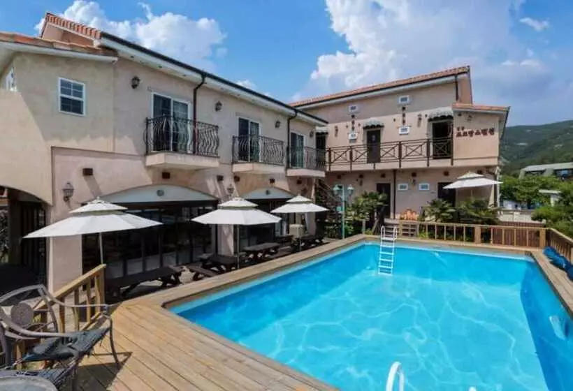 ホテル Buan Byeonsanbando Provence Pension