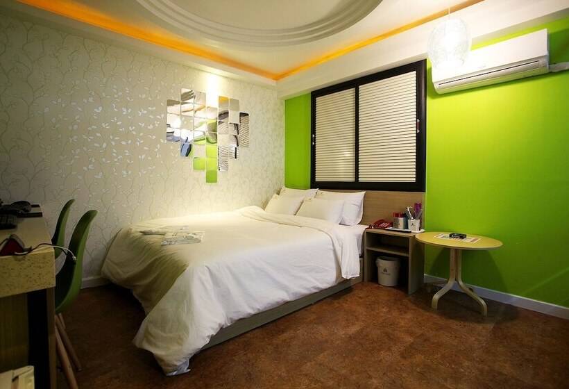Hotel Goyang Raum