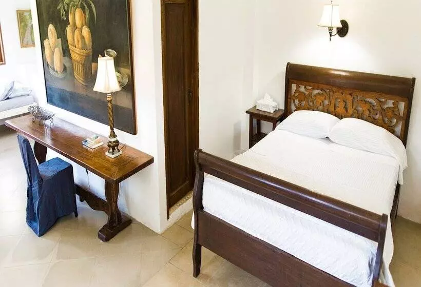 Hotelli Hacienda Isabella