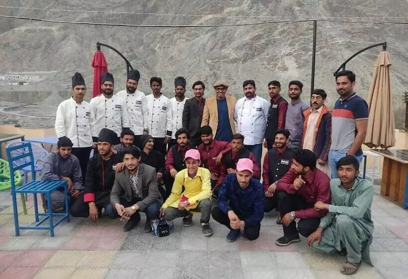 هتل Indus Lodges Gilgit