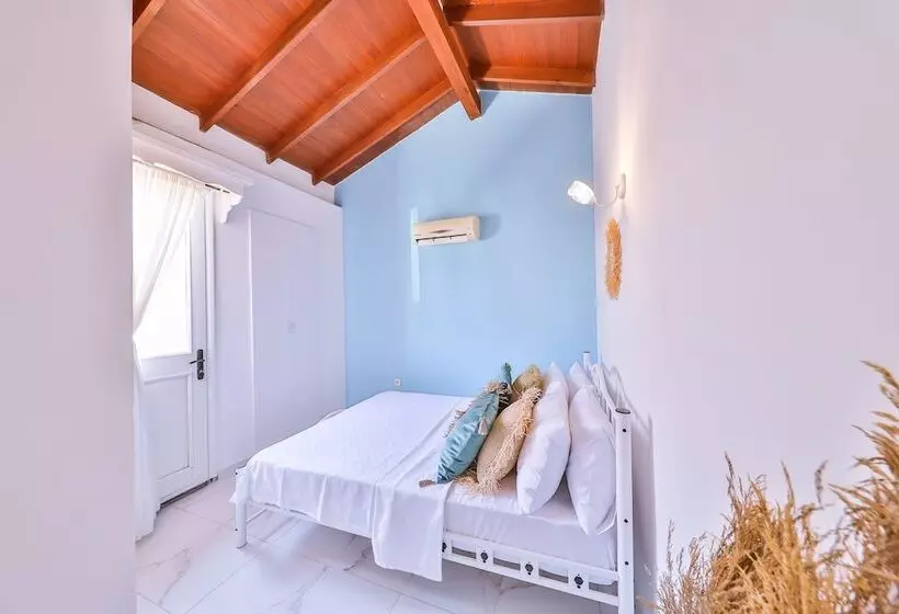 Hotelli Mon Amour Alacati